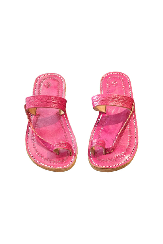 Babouches faites à la main, objet traditionnel africain