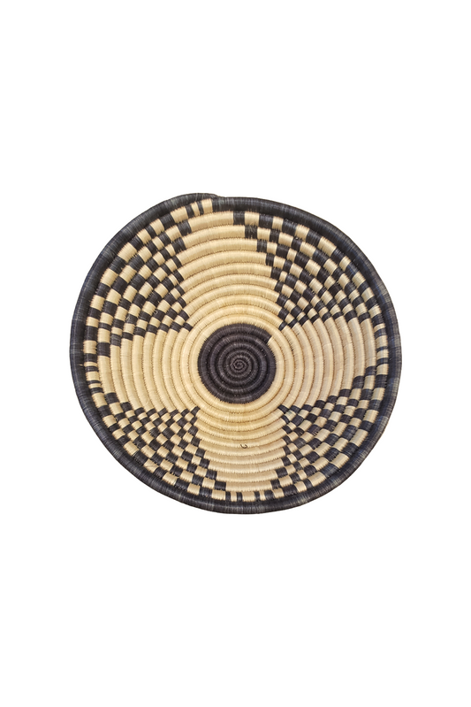 corbeille rwandaise de tradition, faite à la main