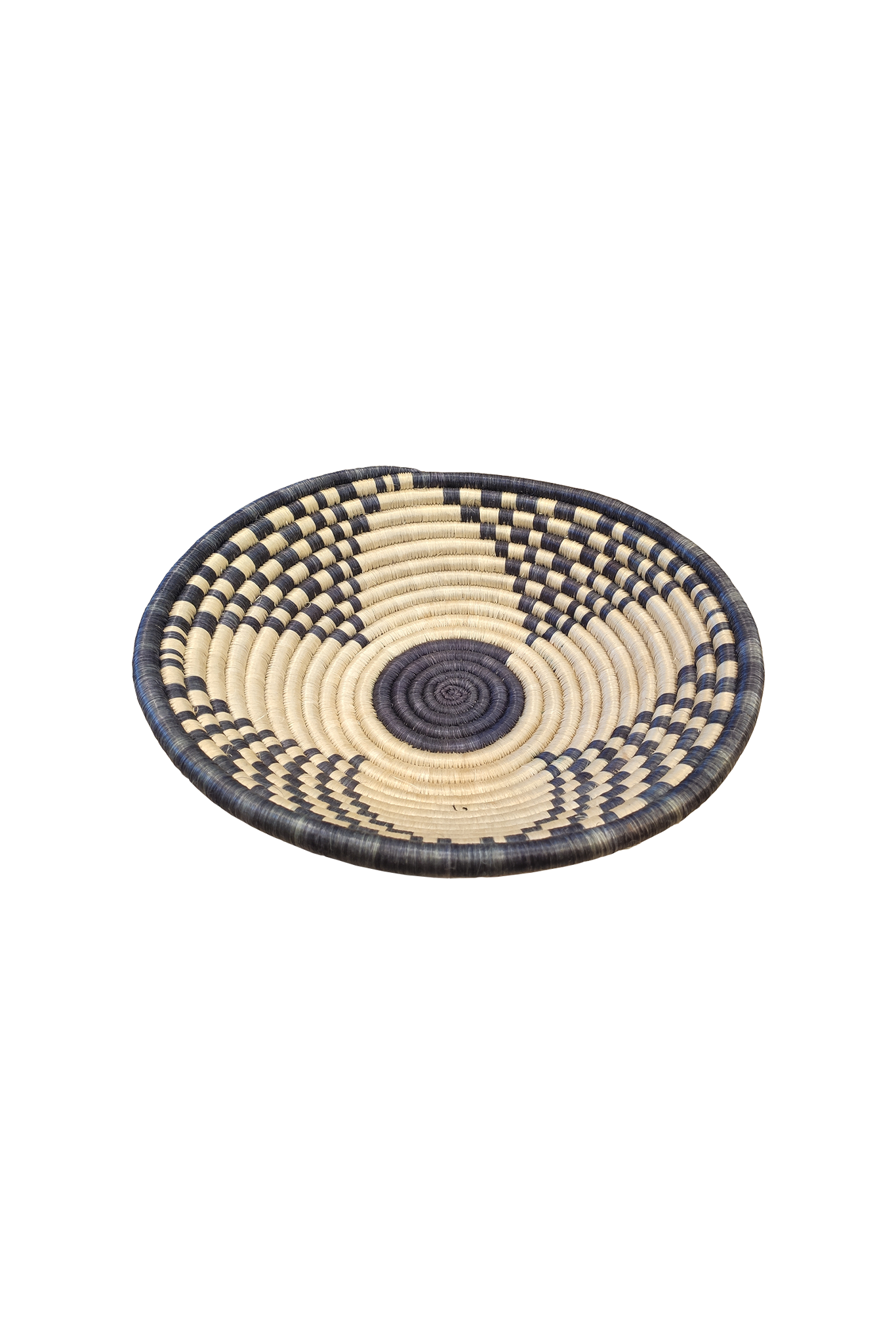 corbeille rwandaise de tradition, faite à la main