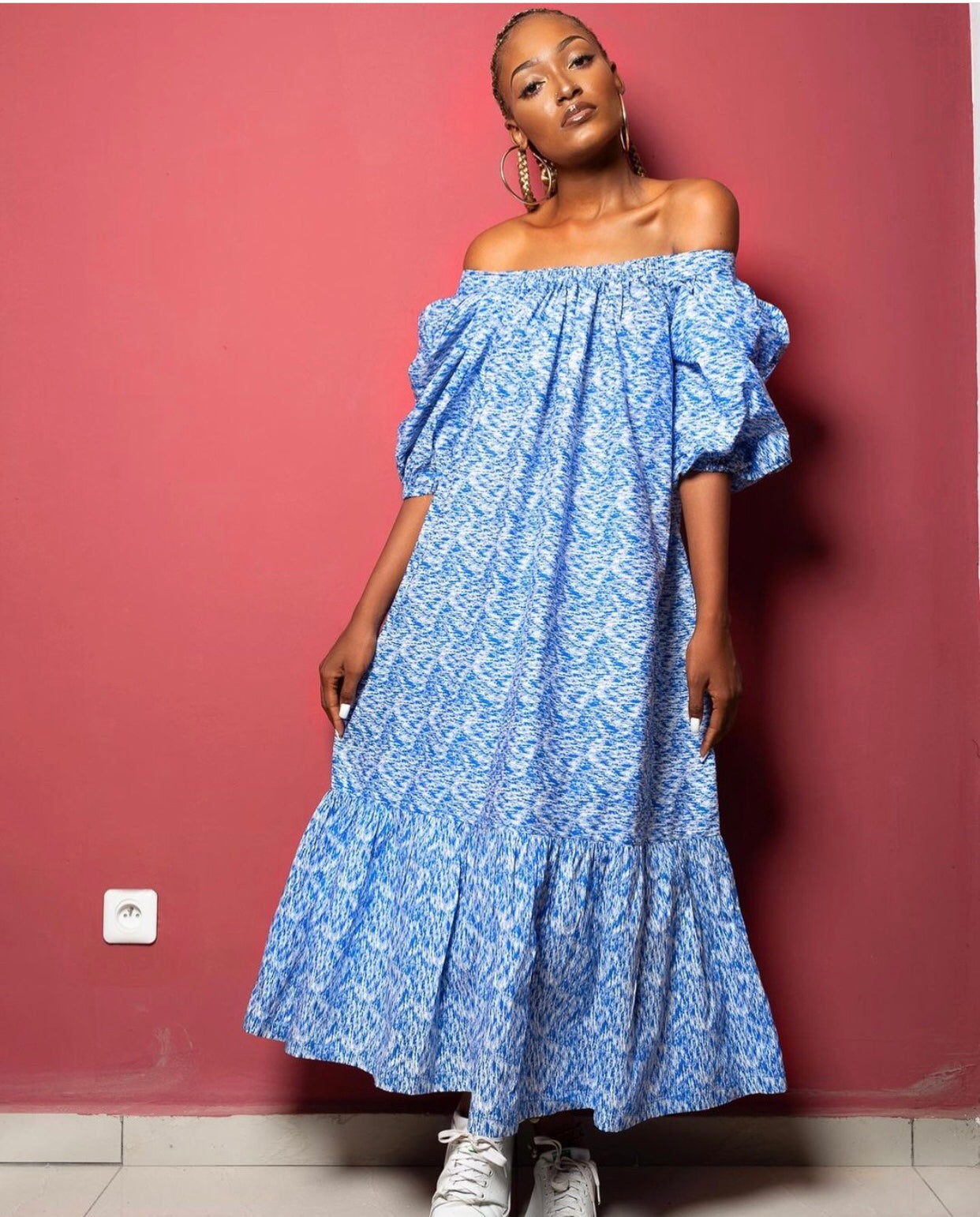 robe africaine traditionnelle bleue légère pour l'été