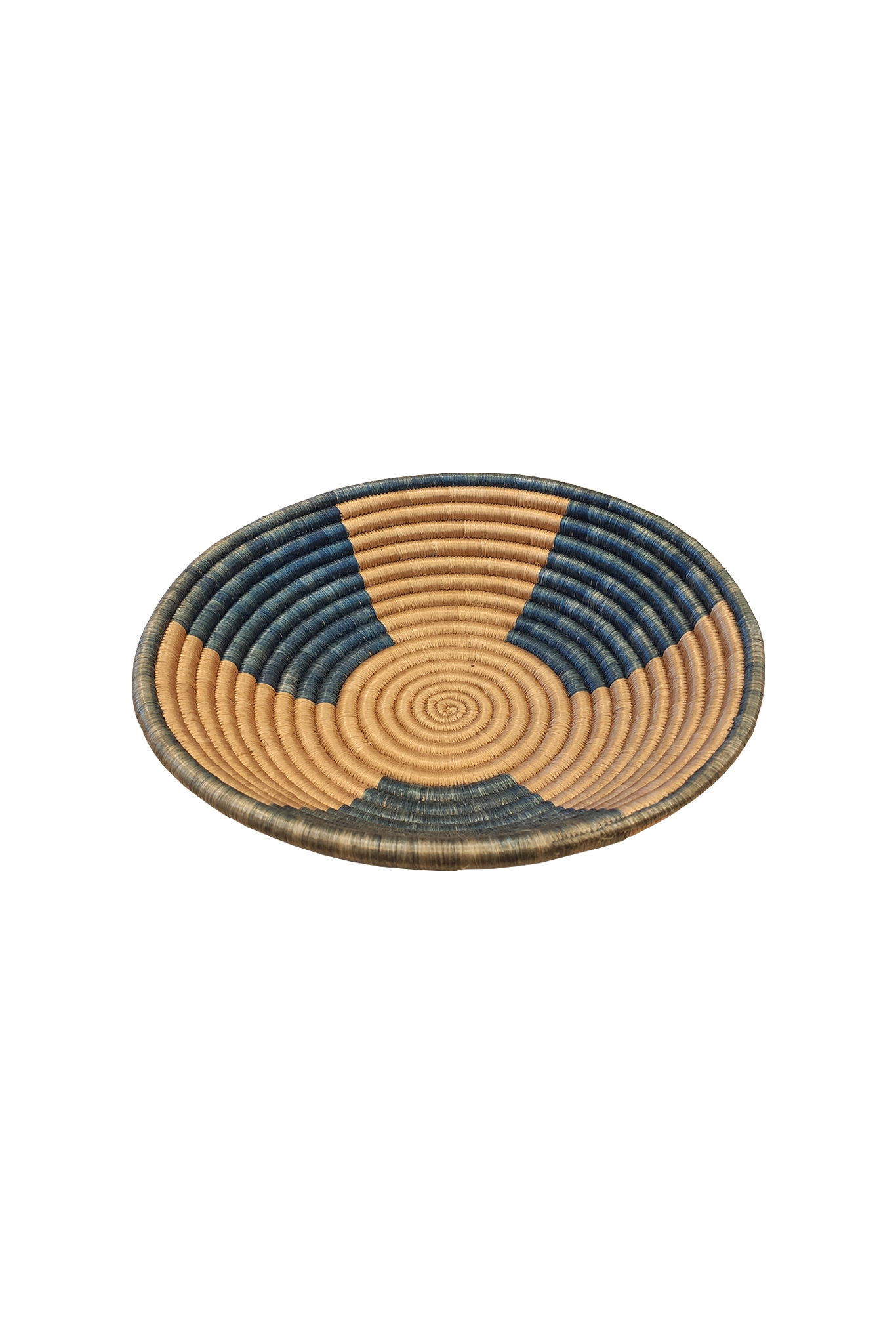 corbeille rwandaise de tradition, faite à la main